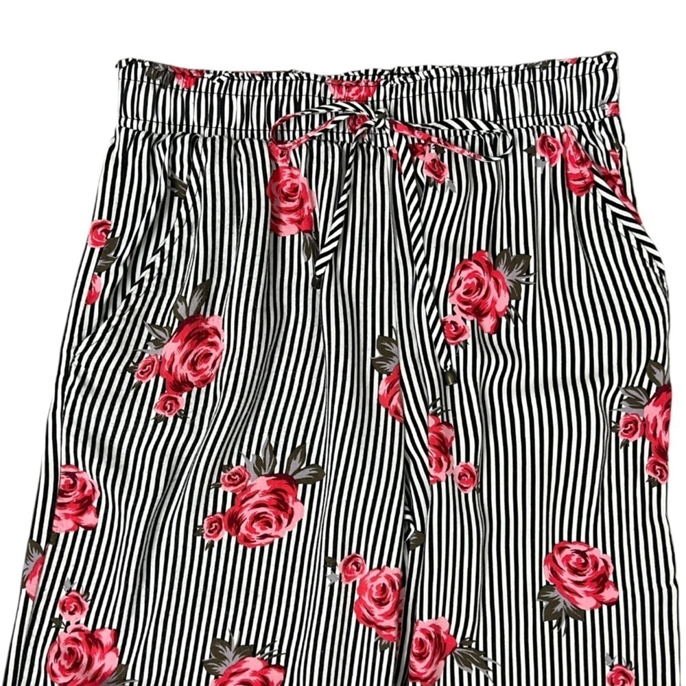 Joe B Black and White Floral Wide Leg Pants - Picture 2 of 11